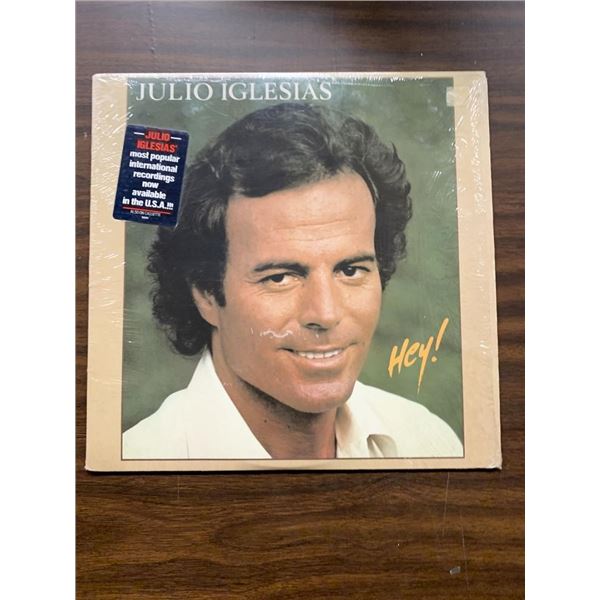 Hey! Julio Iglesias Album