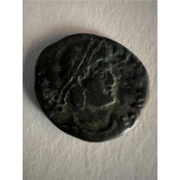 Bronze Roman coin circa 370 AD. 1 inch