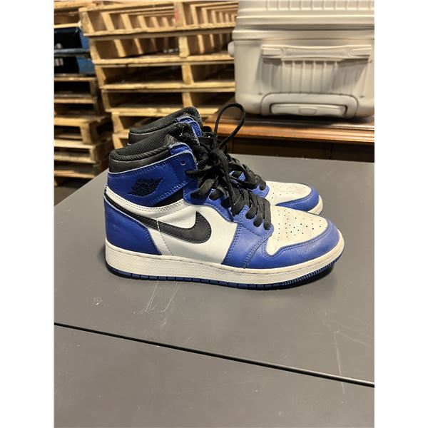 Jordan Shoes Blue - Size 5Y