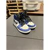 Image 2 : Jordan Shoes Blue - Size 5Y