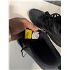 Image 2 : New Balance US8