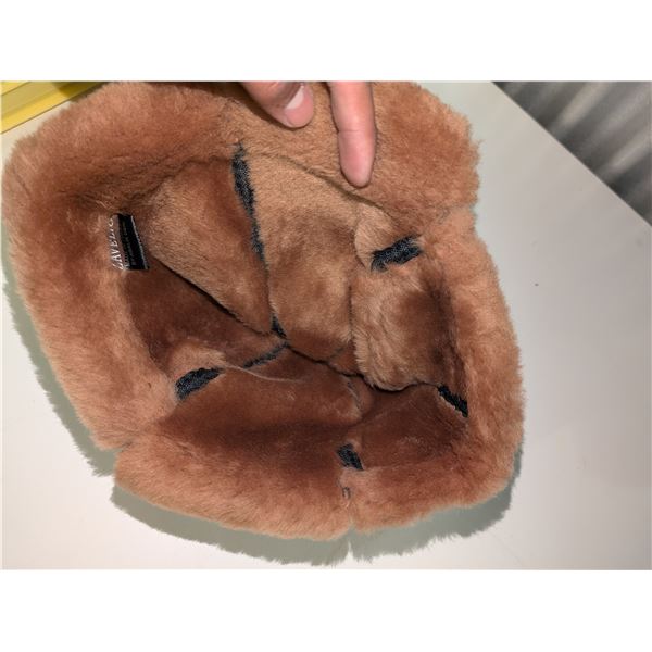 Zavelio Hat