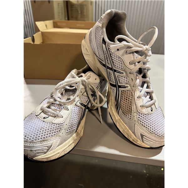Asics Gel Sneakers
