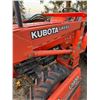Image 13 : Kobota LA650 tractor with bucket with Forklift attachment