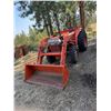 Image 4 : Kobota LA650 tractor with bucket with Forklift attachment