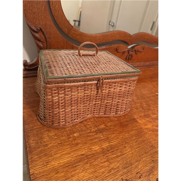 Sewing basket