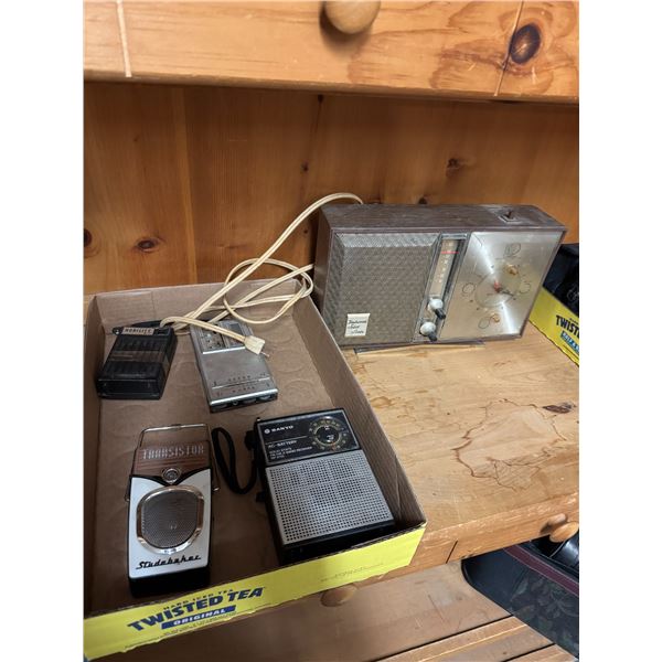 Fleetwood solid State clock radio, transistor, radios, etc.