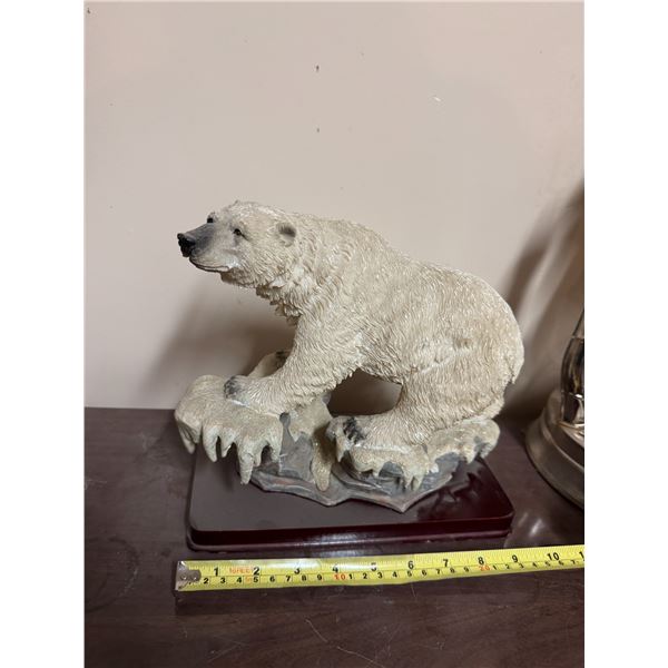 Polar bear figurine