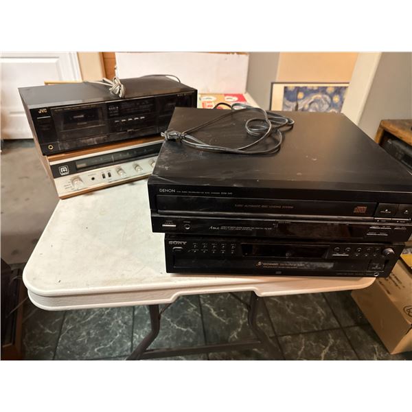 4 stereo equipment, Denon Sony JVC noresco