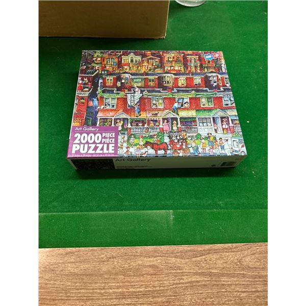 Sealed 2000 piece puzzle