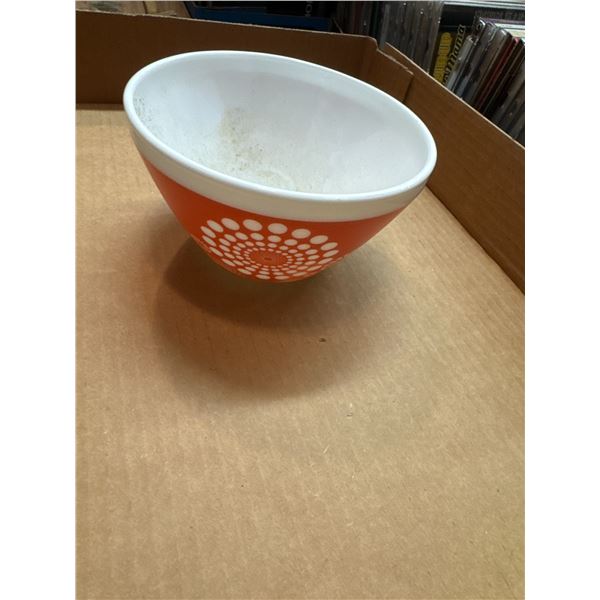 Vintage charm by Pyrex