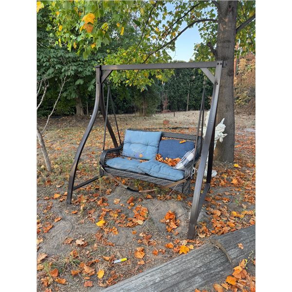 Patio swing