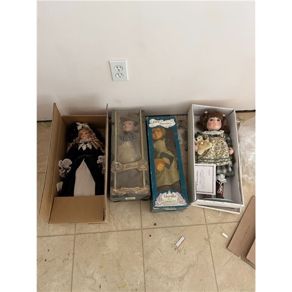 4 dolls Anne of Green Gables, and other