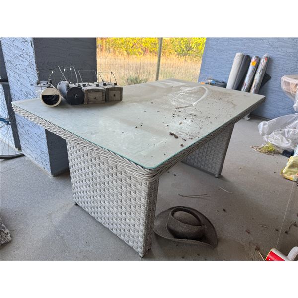 Patio table