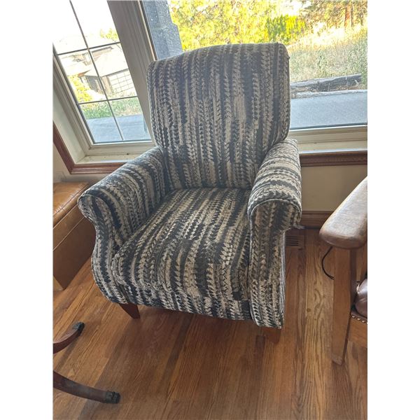 Accent chair