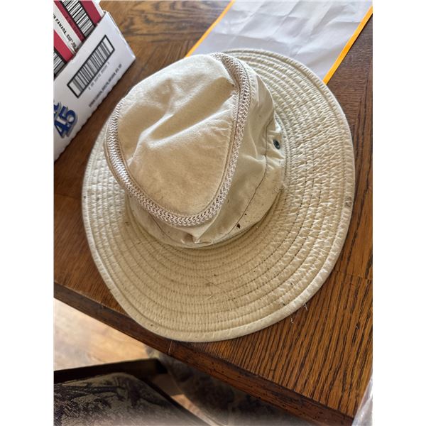 Tilley hat 7 5/8 hat