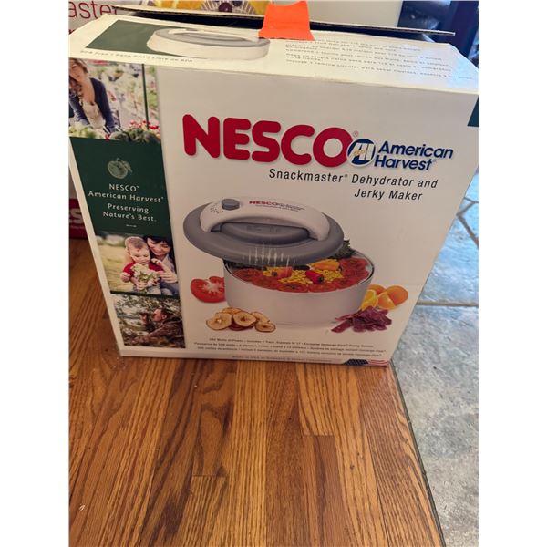 Snack master dehydrator jerky maker