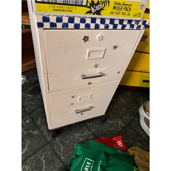 Rolling filing cabinet