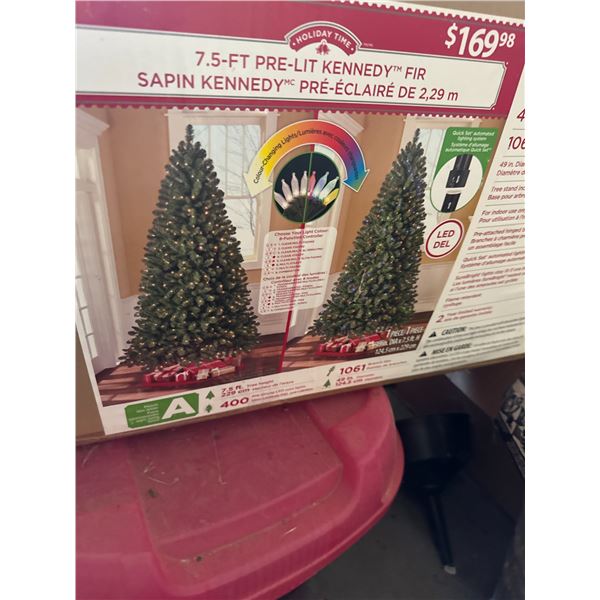 7 1/2 foot pre-lit Christmas tree