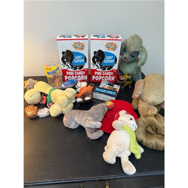 Assorted vintage lot, pink popcorn never opened Nestlé Ness, quick cup stuffy's magic cubes