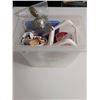 Image 7 : Tupperware container full house items