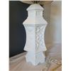 Image 2 : Pagoda style electric lamp.