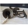 Image 2 : Vintage cast iron Rooster dinner bell.