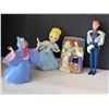 Image 6 : Walt Disney collectable characters.
