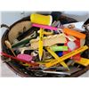 Image 7 : Junk drawer items in a basket.