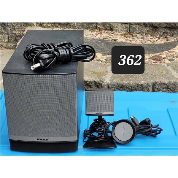 Bose Companion 3 multi media speaker system.