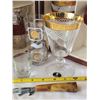 Image 2 : Vintage travel bar. Mid century with glassware of the time period.