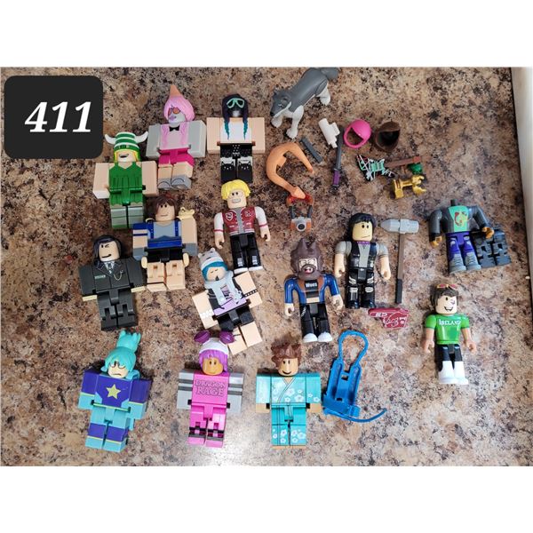 Roblox figurines.
