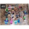 Image 1 : Roblox figurines.