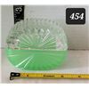 Image 1 : Antique uranium glass 2 piece Martinsville Jadeite puff box