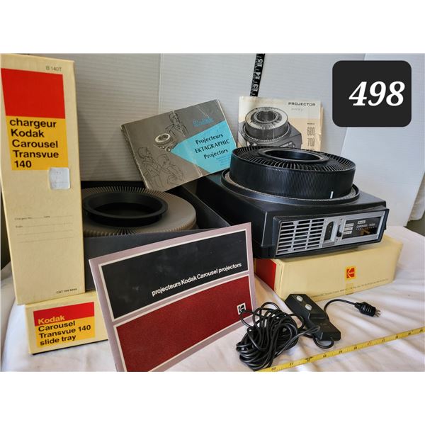 Vintage Kodak  760H carousel projector with 3 extra carousels.