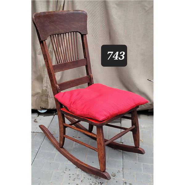 Antique rocking chair.Very good condition.