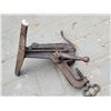 Image 3 : Vintage saw clamp