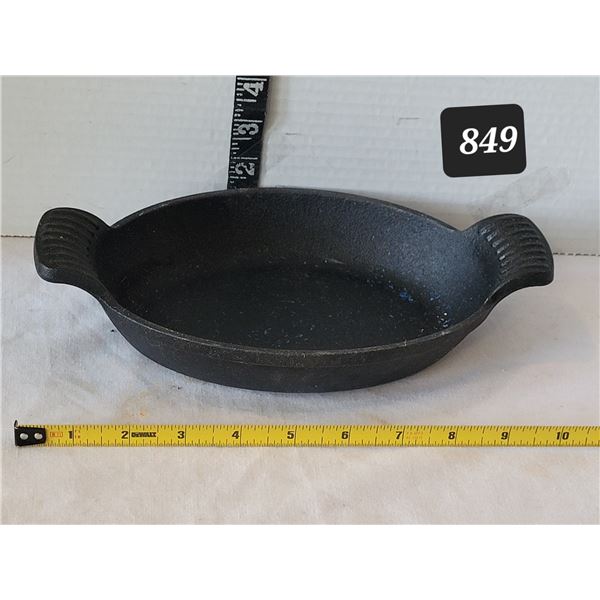 Cast iron Au Gratin baking dish.