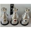 Image 2 : Miniature team logo Stanley Cups.