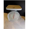 Image 2 : 1005.  PELOUZE DELUXE FOOD SCALE UP TO 50 LBS