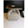 Image 4 : 1009.  VINTAGE POSTAL SCALE