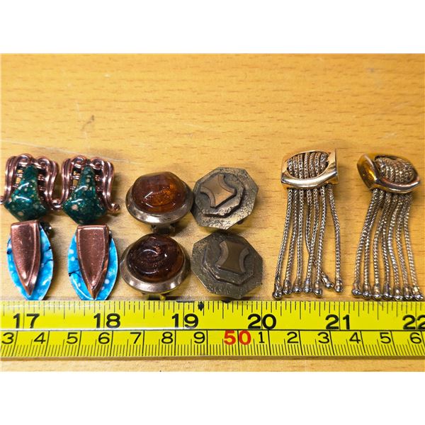 Lot of clip earrings