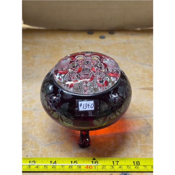 Rubt footed flower vase with frog