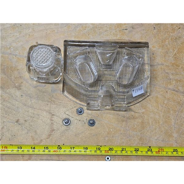 Desk pen rest and ink well