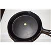 Image 2 : 10" cast frying pan