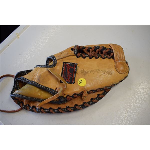 Spalding trapper vintage baseball glove