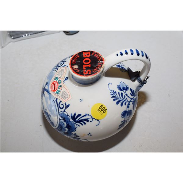 Full bols liquor bottle-delpht