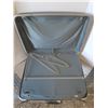 Image 8 : (2) Vintage Samsonite Hard - Shell Suitecase.