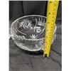 Image 3 : 9"x5" 3 Toed Crystal Ball (Great Condition) w/ 7"x3" Crystal