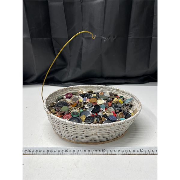 1 Basket of Vintage Buttons